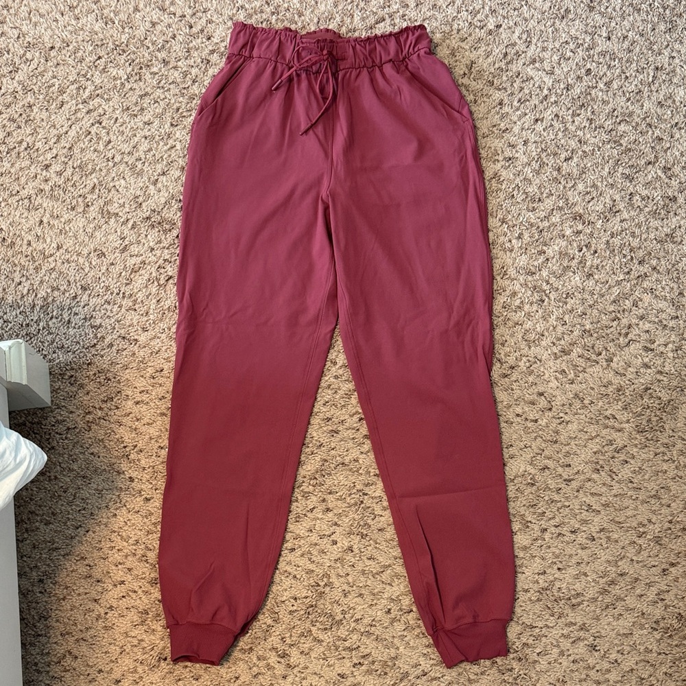 Lululemon Burgundy Joggers - Size 4
